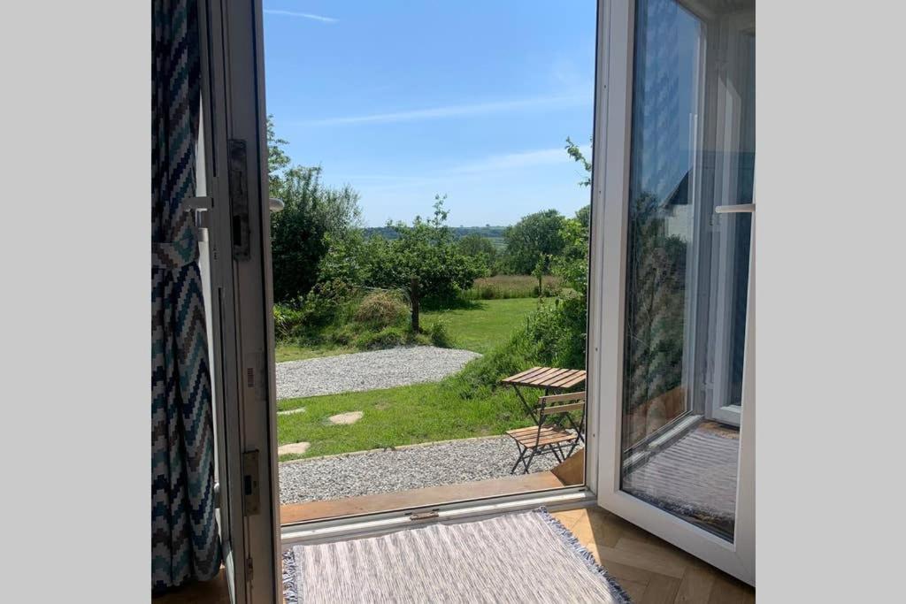 Appartamento Apple Tree Hut Tenby Esterno foto