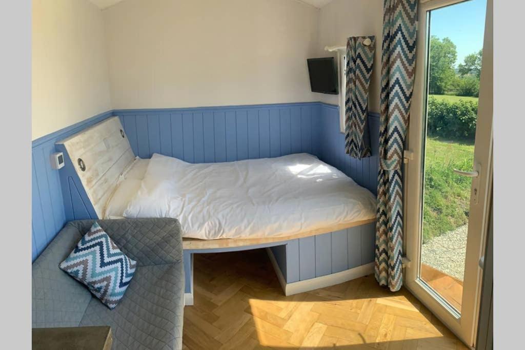 Appartamento Apple Tree Hut Tenby Esterno foto